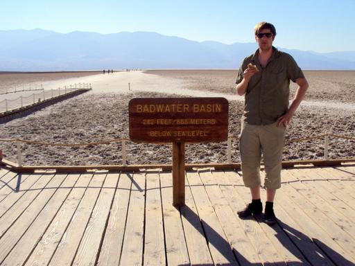 "Ом-ном-ном на Badwater Basin"